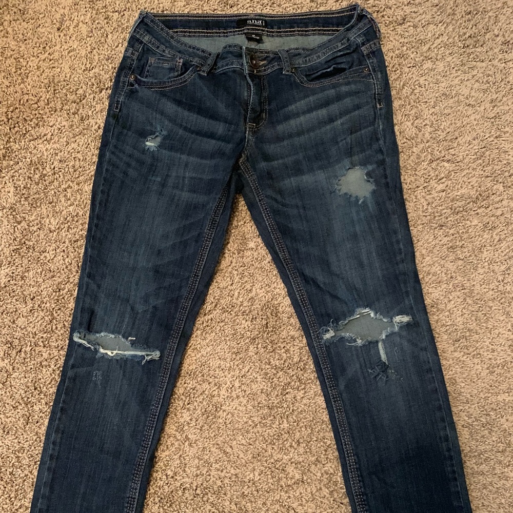 Dark wash jeans size 6 petite 👖